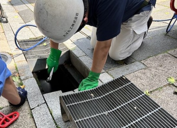 【ゴキブリ駆除】神戸市内 某駅ショッピングモール ゴキブリ駆除施工サムネイル